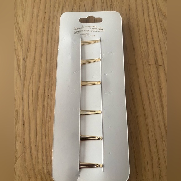 🆕 Small Flower Hair Clip Set 6PC Multicolor🆕 - Picture 2 of 3